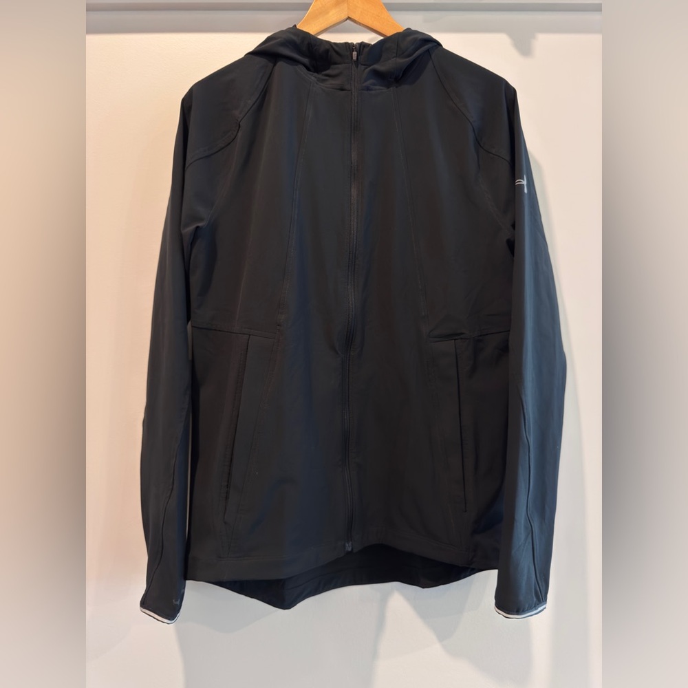 Under Armour Men's Black Windbreaker running Jacket